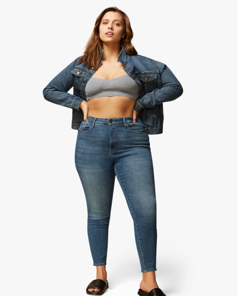 Front of a model wearing a size 14 Maybelle Cropped Skinny Jeans in Adelaide by Warp + Weft. | dia_product_style_image_id:248857